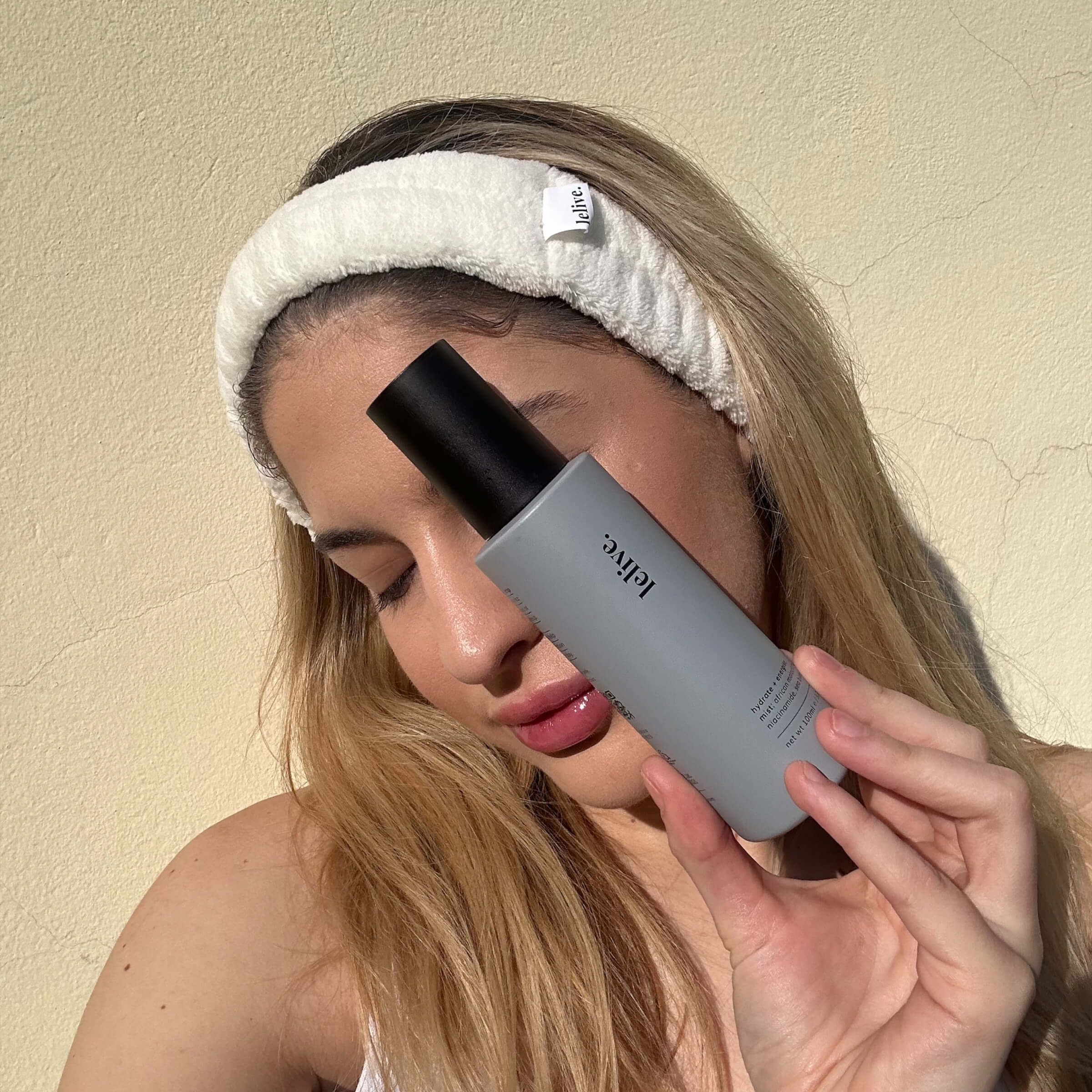 the drip | hydrate + glow setting mist